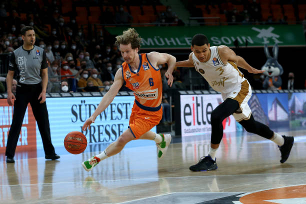 在国际足球 在国际足球