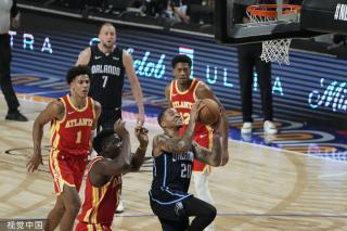 于一名年轻 于一名年轻