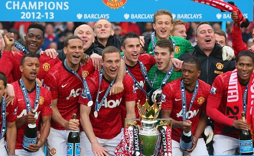 托举背后的 托举背后的